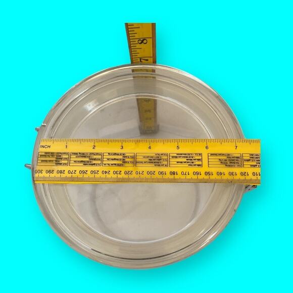 Clear Plastic Airtight Food Storage Container With Locking Lid & Metal Clamp - Picture 6 of 8